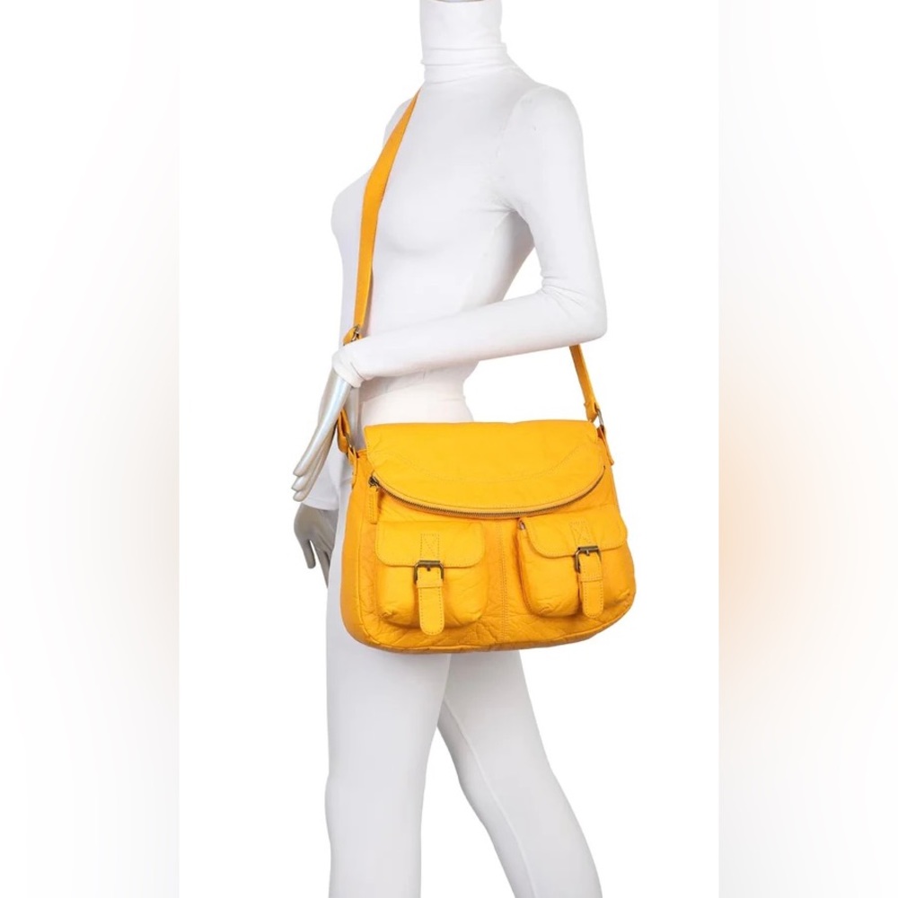 💛 NWT! Honey Mustard Large Messenger Crossbody Bag